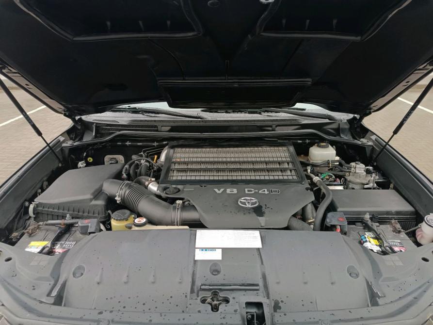 Toyota Land Cruiser 200 Series Рестайлинг 2 Ростов-на-Дону  - изображение 9