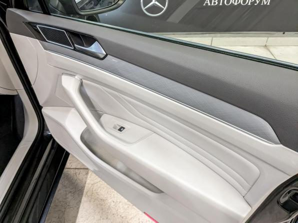 Volkswagen Passat B8 Рестайлинг с пробегом 2020 года, цена 2 090 000 рублей, 153509 км, седан, Автокод Объявления