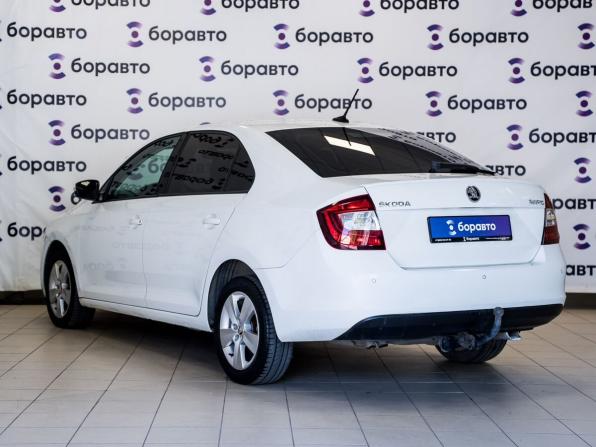Skoda Rapid I Рестайлинг с пробегом 2017 года, цена 1 400 000 рублей, 140676 км, лифтбек, Автокод Объявления