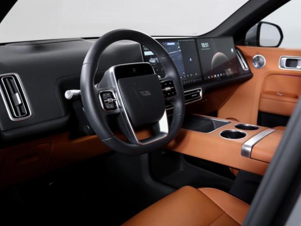 Li Auto (Lixiang) L9 I Рестайлинг с пробегом 2025 года, цена 10 593 000 рублей, 13352 км, внедорожник, Автокод Объявления