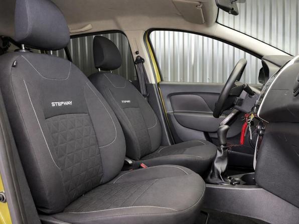 Renault Sandero II с пробегом 2016 года, цена 887 000 рублей, 116179 км, хэтчбек, Автокод Объявления