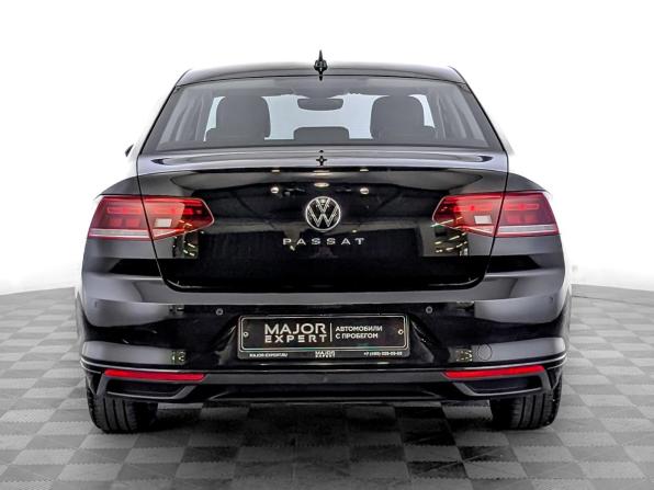 Volkswagen Passat B8 Рестайлинг с пробегом 2021 года, цена 2 490 000 рублей, 90268 км, седан, Автокод Объявления