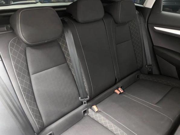 Skoda Karoq I с пробегом 2021 года, цена 2 490 000 рублей, 63000 км, внедорожник, Автокод Объявления