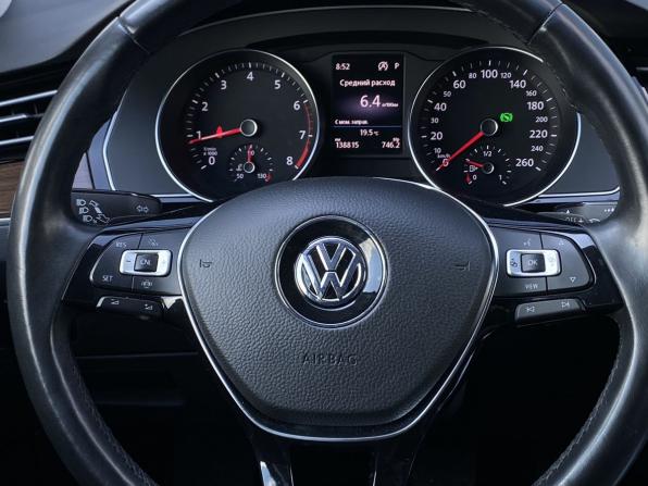 Volkswagen Passat B8 с пробегом 2019 года, цена 2 179 000 рублей, 138814 км, седан, Автокод Объявления