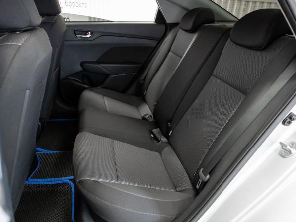 Hyundai Solaris II с пробегом 2019 года, цена 1 300 000 рублей, 135953 км, седан, Автокод Объявления