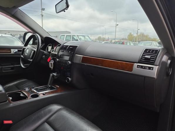 Volkswagen Touareg I Рестайлинг с пробегом 2008 года, цена 1 050 000 рублей, 319530 км, внедорожник, Автокод Объявления