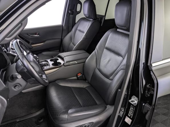 Toyota Land Cruiser 300 Series с пробегом 2022 года, цена 9 990 000 рублей, 57894 км, внедорожник, Автокод Объявления