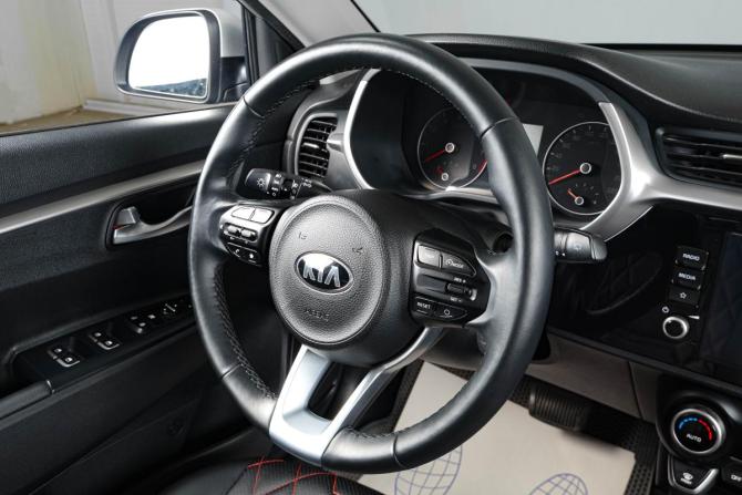 Kia Rio IV Рестайлинг с пробегом 2021 года, цена 1 829 000 рублей, 123100 км, хэтчбек, Автокод Объявления