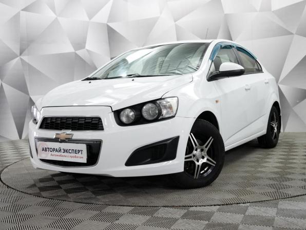 Chevrolet Aveo II с пробегом 2015 года, цена 561 000 рублей, 165000 км, седан, Автокод Объявления