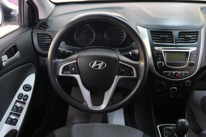 Hyundai Solaris I с пробегом 2013 года, цена 849 000 рублей, 165000 км, седан, Автокод Объявления