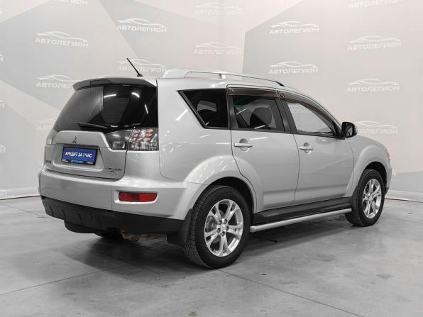 Mitsubishi Outlander II Рестайлинг с пробегом 2010 года, цена 1 199 000 рублей, 274300 км, внедорожник, Автокод Объявления