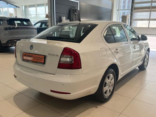 Skoda Octavia II (A5) Рестайлинг с пробегом 2012 года, цена 799 000 рублей, 165000 км, лифтбек, Автокод Объявления