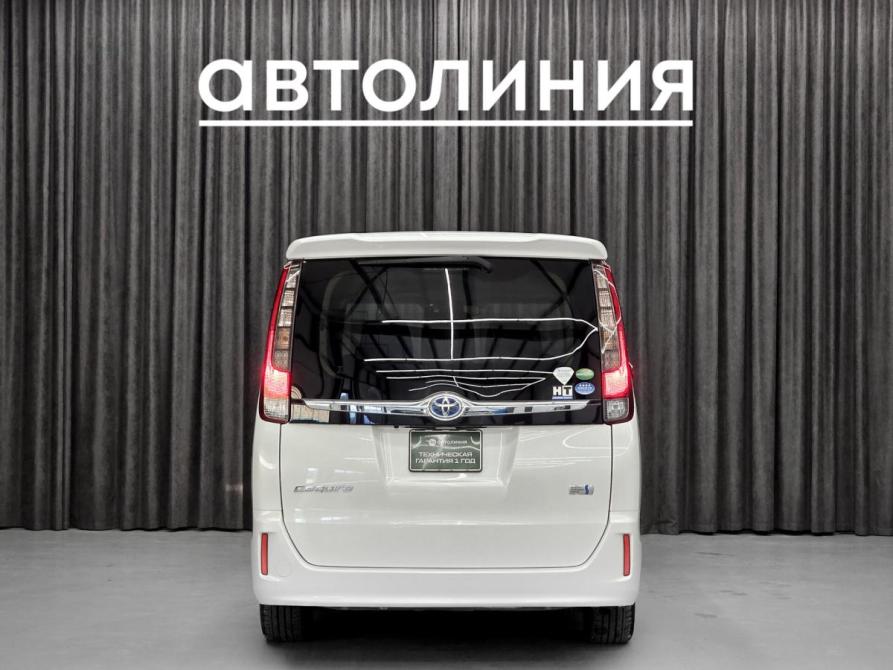 Toyota Esquire I Красноярск  - изображение 8