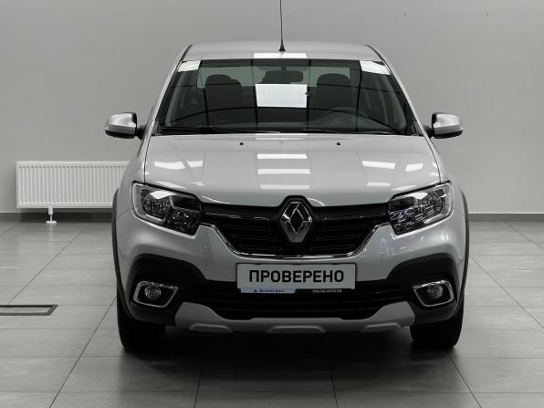 Renault Logan II Рестайлинг с пробегом 2018 года, цена 1 150 000 рублей, 64000 км, седан, Автокод Объявления