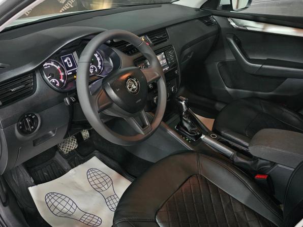 Skoda Octavia III (A7) Рестайлинг с пробегом 2019 года, цена 1 080 000 рублей, 167400 км, лифтбек, Автокод Объявления