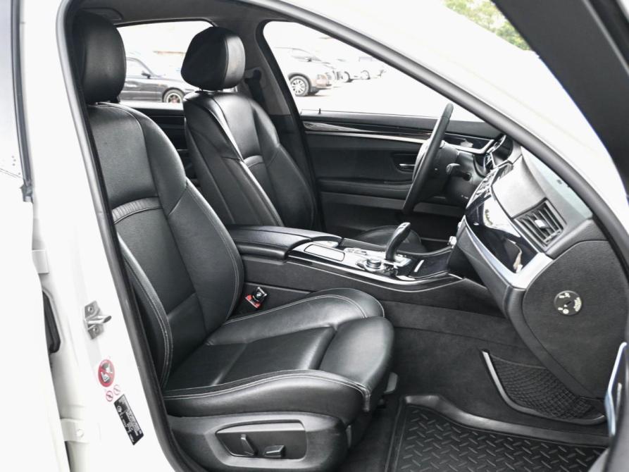 BMW 5 серии VI (F10/F11/F07) Рестайлинг Новороссийск  - изображение 8