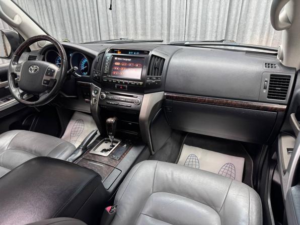 Toyota Land Cruiser 200 Series с пробегом 2008 года, цена 2 850 000 рублей, 255834 км, внедорожник, Автокод Объявления