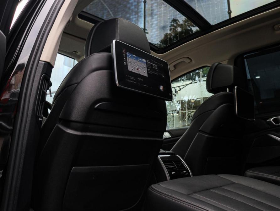 BMW X7 I (G07) Москва  - изображение 15