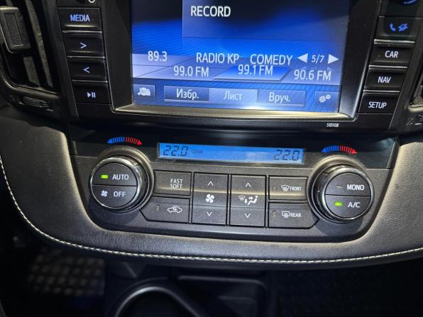 Toyota RAV4 IV (XA40) Рестайлинг с пробегом 2017 года, цена 2 230 000 рублей, 203200 км, внедорожник, Автокод Объявления