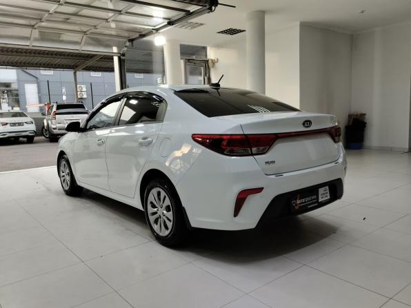 Kia Rio IV с пробегом 2018 года, цена 1 550 000 рублей, 52570 км, седан, Автокод Объявления