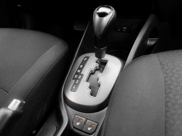 Kia Rio III Рестайлинг с пробегом 2017 года, цена 899 000 рублей, 142627 км, хэтчбек, Автокод Объявления