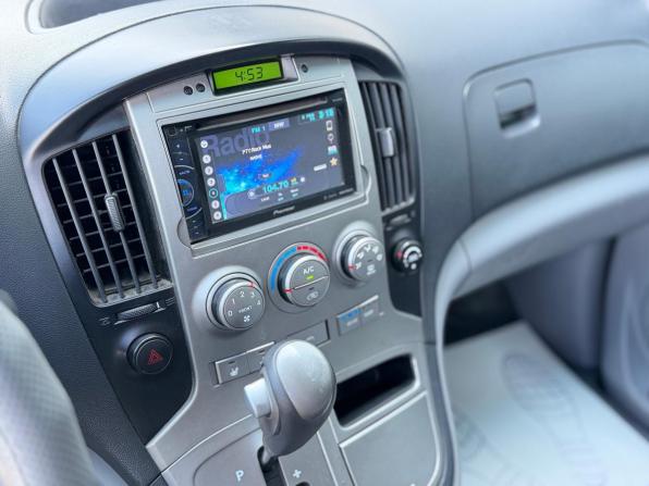 Hyundai Grand Starex I с пробегом 2011 года, цена 1 900 000 рублей, 219000 км, минивэн, Автокод Объявления