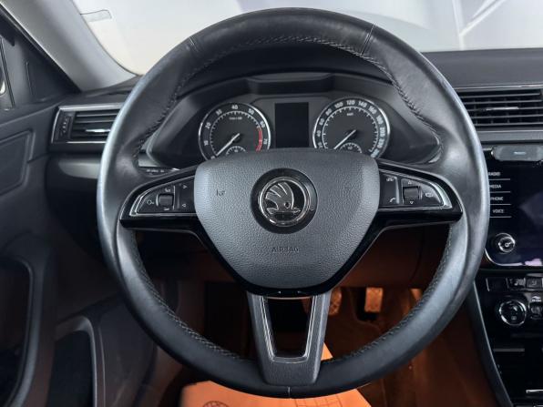 Skoda Superb III с пробегом 2017 года, цена 2 096 000 рублей, 122300 км, лифтбек, Автокод Объявления