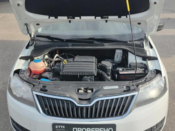 Skoda Rapid I с пробегом 2016 года, цена 900 000 рублей, 104429 км, лифтбек, Автокод Объявления