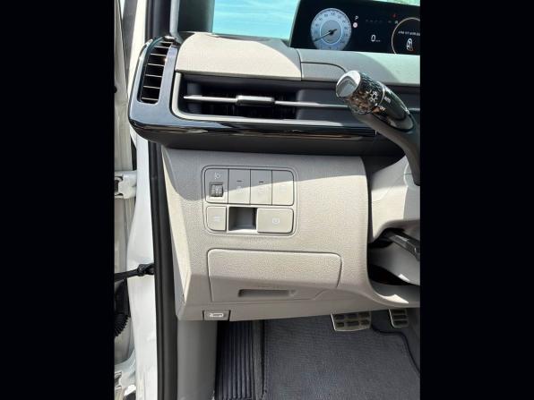 Hyundai Staria I с пробегом 2025 года, цена 9 490 000 рублей, 8000 км, минивэн, Автокод Объявления