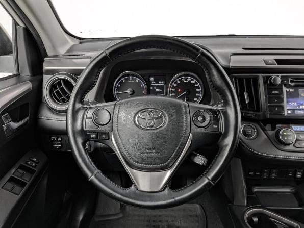 Toyota RAV4 IV (XA40) Рестайлинг с пробегом 2016 года, цена 2 750 000 рублей, 107294 км, внедорожник, Автокод Объявления
