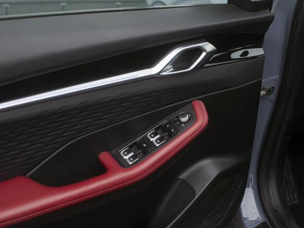 Geely Coolray I Рестайлинг с пробегом 2023 года, цена 2 000 000 рублей, 45400 км, внедорожник, Автокод Объявления