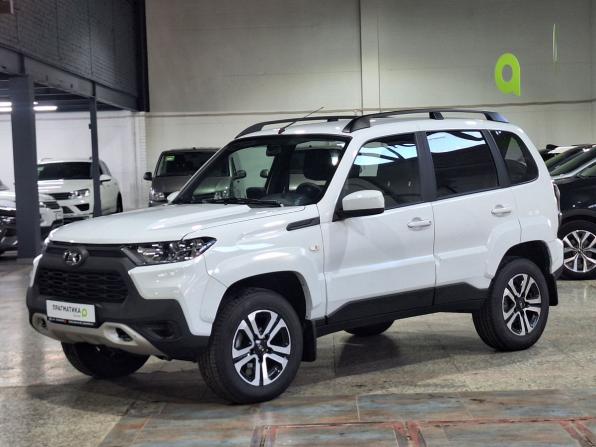 Lada (ВАЗ) Niva Travel I с пробегом 2025 года, цена 1 250 000 рублей, 9985 км, внедорожник, Автокод Объявления