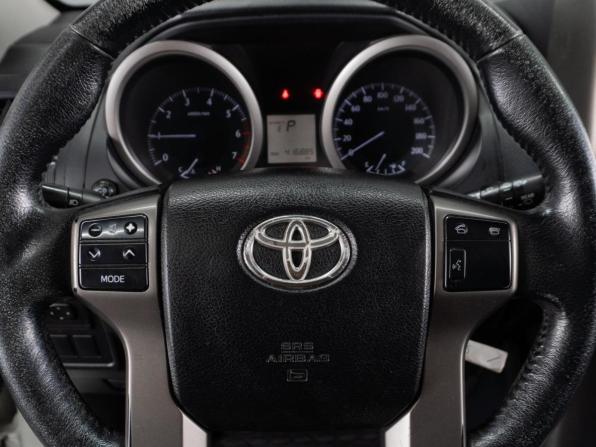 Toyota Land Cruiser Prado 150 Series с пробегом 2011 года, цена 2 550 000 рублей, 416885 км, внедорожник, Автокод Объявления