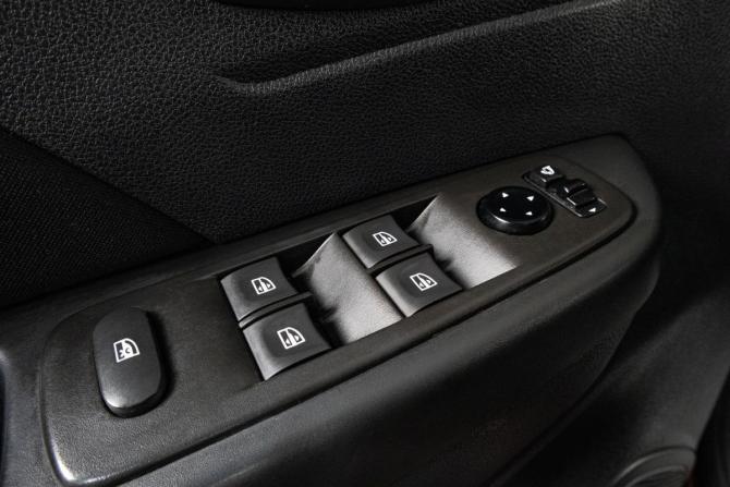 Renault Kaptur I с пробегом 2020 года, цена 1 799 000 рублей, 151000 км, внедорожник, Автокод Объявления