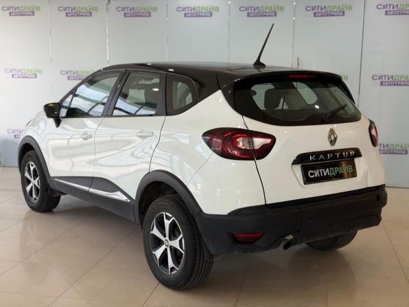 Renault Kaptur I Рестайлинг с пробегом 2021 года, цена 1 050 000 рублей, 152656 км, внедорожник, Автокод Объявления