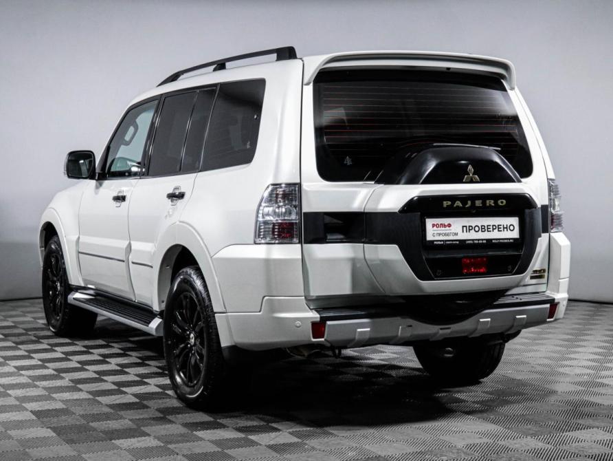 Mitsubishi Pajero IV Рестайлинг 2 Москва  - изображение 8