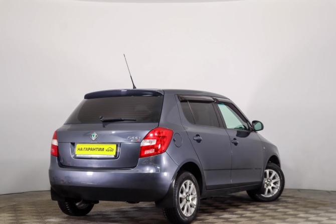 Skoda Fabia II Рестайлинг с пробегом 2010 года, цена 669 000 рублей, 117211 км, хэтчбек, Автокод Объявления