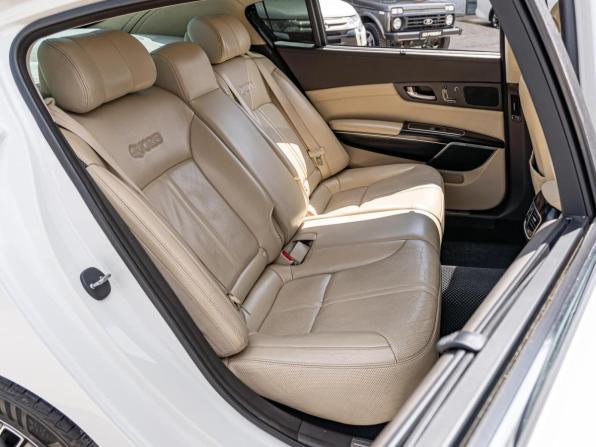Kia Quoris I с пробегом 2013 года, цена 1 475 000 рублей, 195786 км, седан, Автокод Объявления