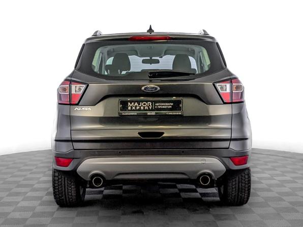 Ford Kuga II Рестайлинг с пробегом 2018 года, цена 1 900 000 рублей, 37451 км, внедорожник, Автокод Объявления