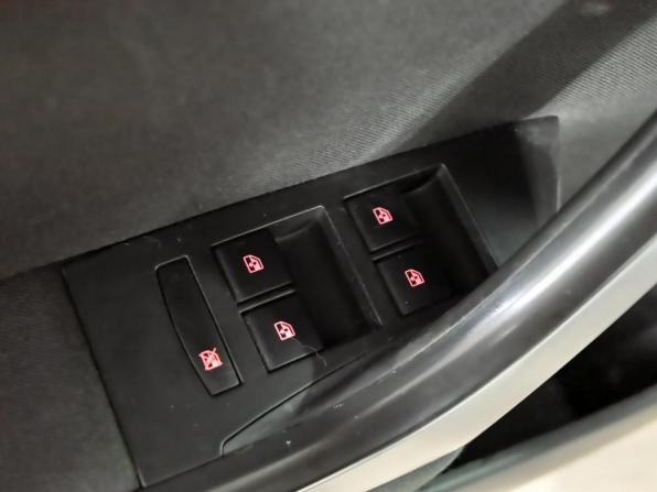 Opel Astra J Рестайлинг с пробегом 2014 года, цена 946 000 рублей, 102517 км, хэтчбек, Автокод Объявления