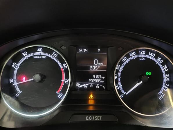 Skoda Rapid I Рестайлинг с пробегом 2018 года, цена 1 170 000 рублей, 202855 км, лифтбек, Автокод Объявления