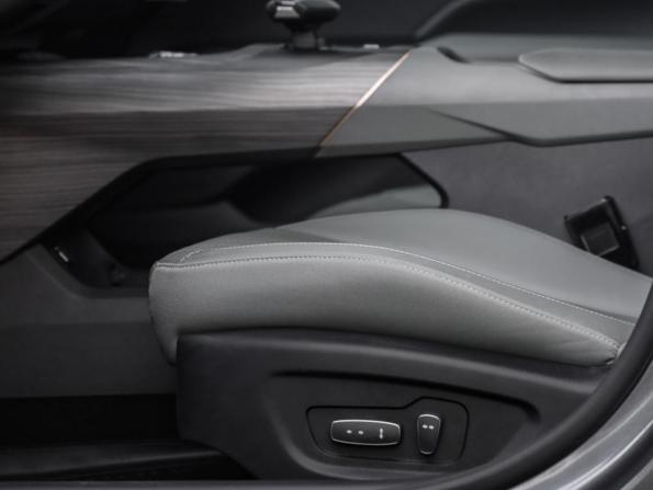 Changan Lamore с пробегом 2024 года, цена 2 050 000 рублей, 12853 км, седан, Автокод Объявления