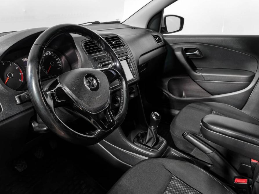 Volkswagen Polo V Рестайлинг Санкт-Петербург  - изображение 9