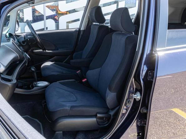 Honda Fit II с пробегом 2010 года, цена 790 000 рублей, 169639 км, хэтчбек, Автокод Объявления