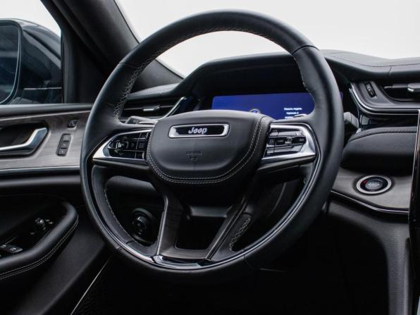 Jeep Grand Cherokee V (WL) с пробегом 2023 года, цена 7 505 000 рублей, 42965 км, внедорожник, Автокод Объявления
