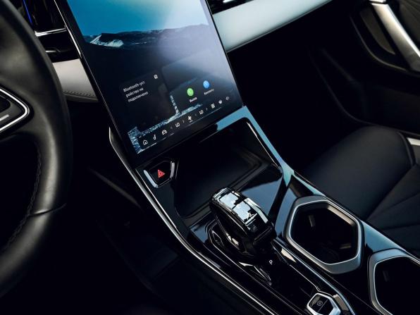 Geely Atlas II с пробегом 2024 года, цена 2 675 000 рублей, 63348 км, внедорожник, Автокод Объявления