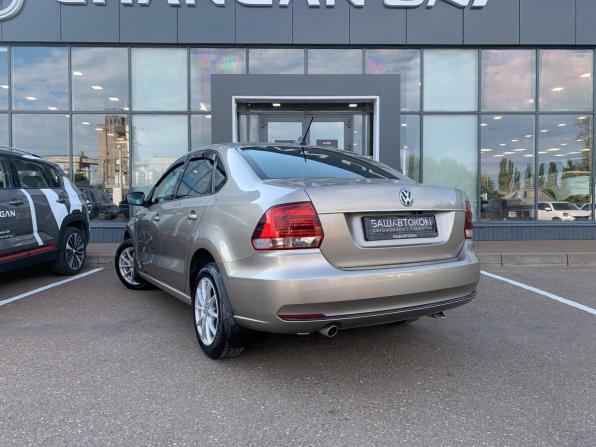 Volkswagen Polo V Рестайлинг с пробегом 2017 года, цена 1 120 000 рублей, 111959 км, седан, Автокод Объявления