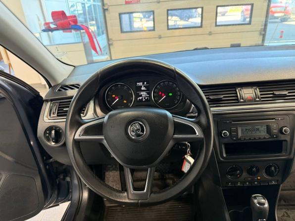 Skoda Rapid I с пробегом 2014 года, цена 980 000 рублей, 92792 км, лифтбек, Автокод Объявления