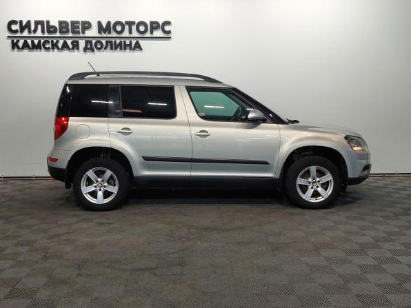 Skoda Yeti I Рестайлинг с пробегом 2014 года, цена 890 000 рублей, 145800 км, внедорожник, Автокод Объявления