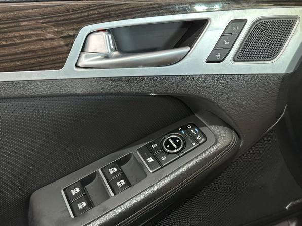 Hyundai Genesis II с пробегом 2014 года, цена 1 720 000 рублей, 202483 км, седан, Автокод Объявления
